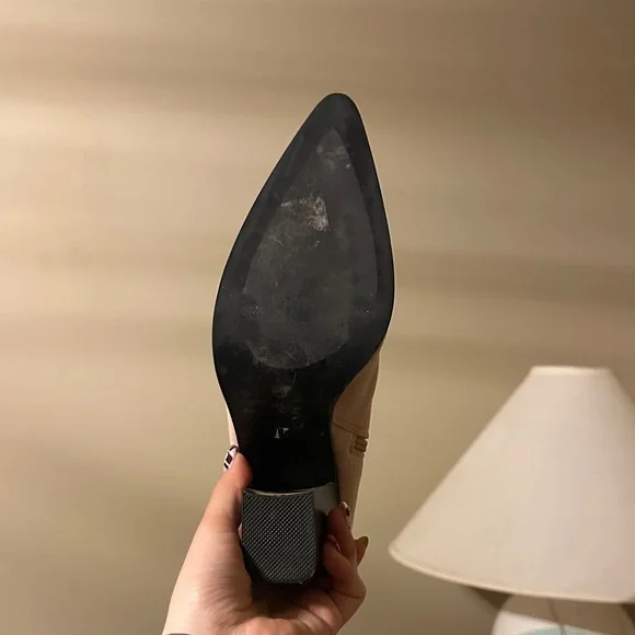 Levi's Pink Suede Heeled Boots - Picture 4 of 4